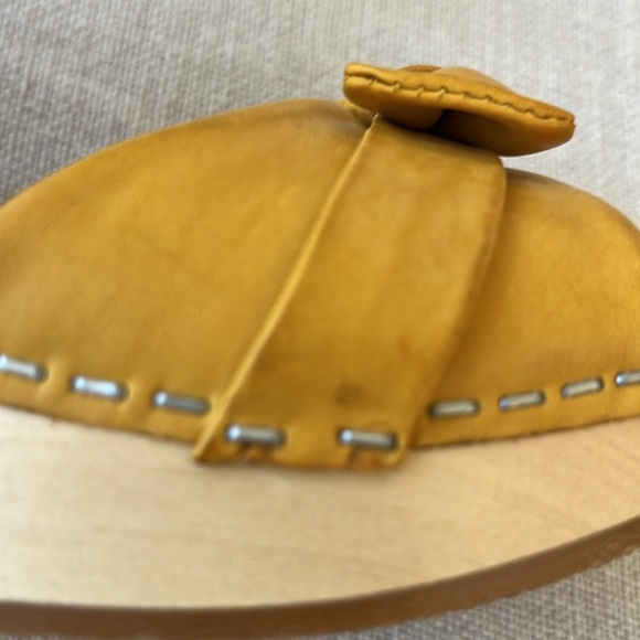 Anthropologie Yellow Swedish Hasbeens NWT Bow Clog Sandal Best Style!!!🌈 🌸☀️ - Picture 15 of 16